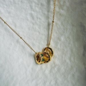 Gold minimalist necklace